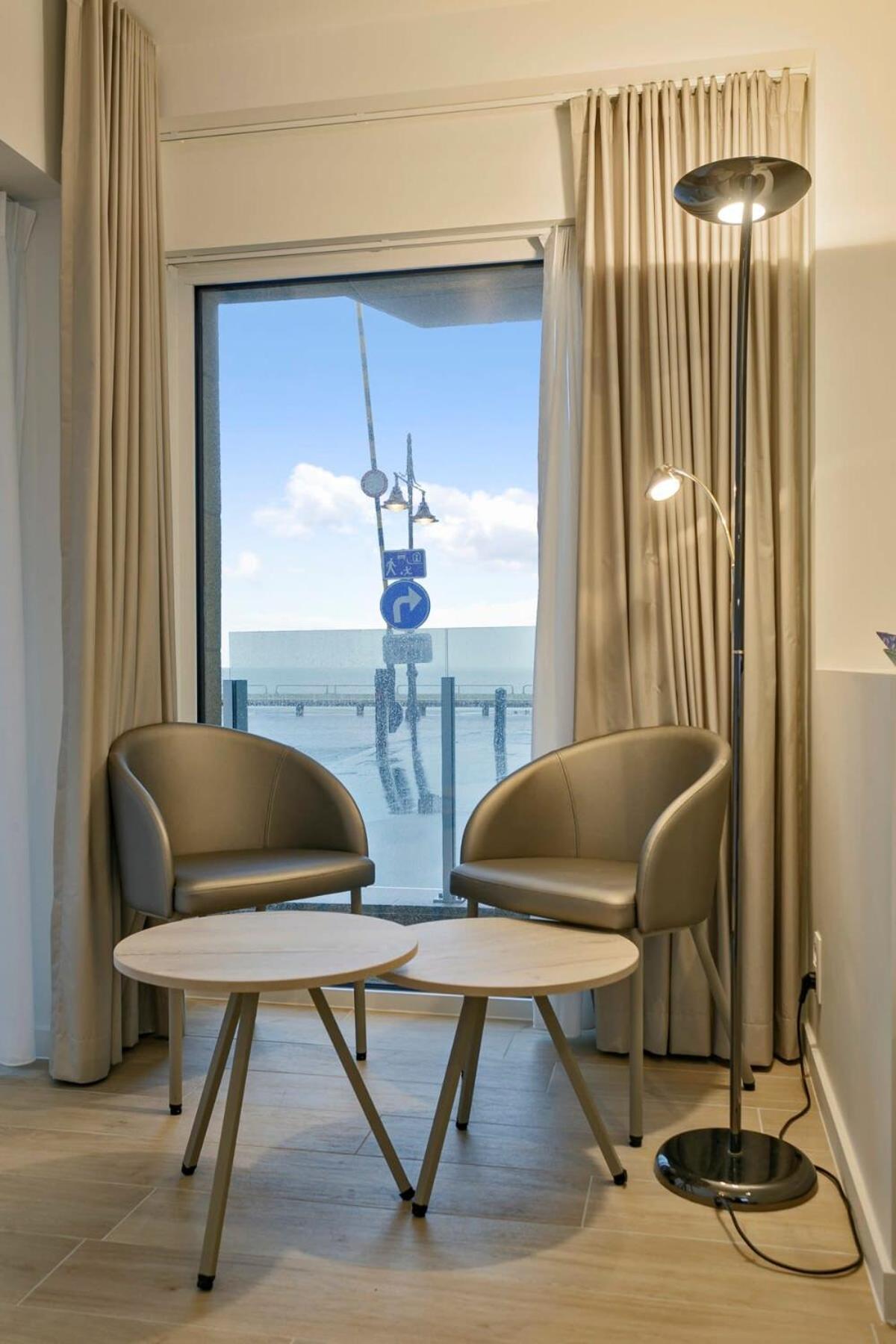 Huswell - Stunning Apartment At The Beachfront Of 데한 외부 사진